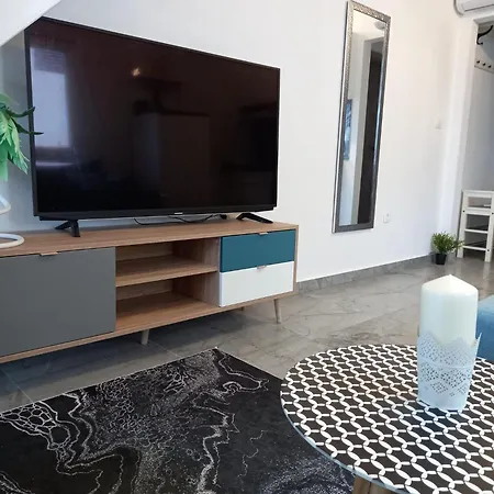 Apartament Mahar *
